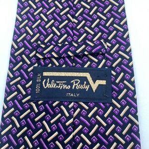 Vintage Valentino Rudy Mens Silk Tie Purple 100% Silk Made in Italy